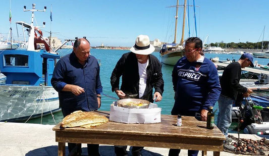 משה בראל ושאול בן אדרת בנמל של טראני